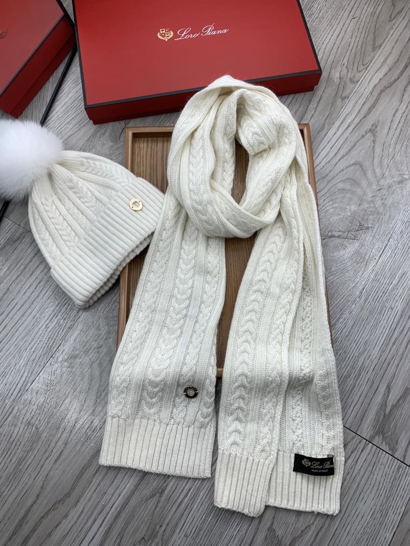 Love Piana Caps Scarfs